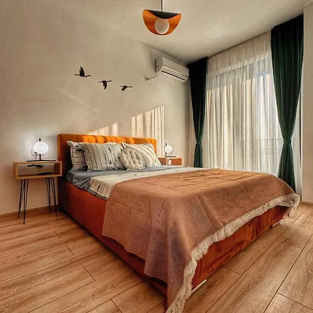 Apartment Solid Cazino Mamaia